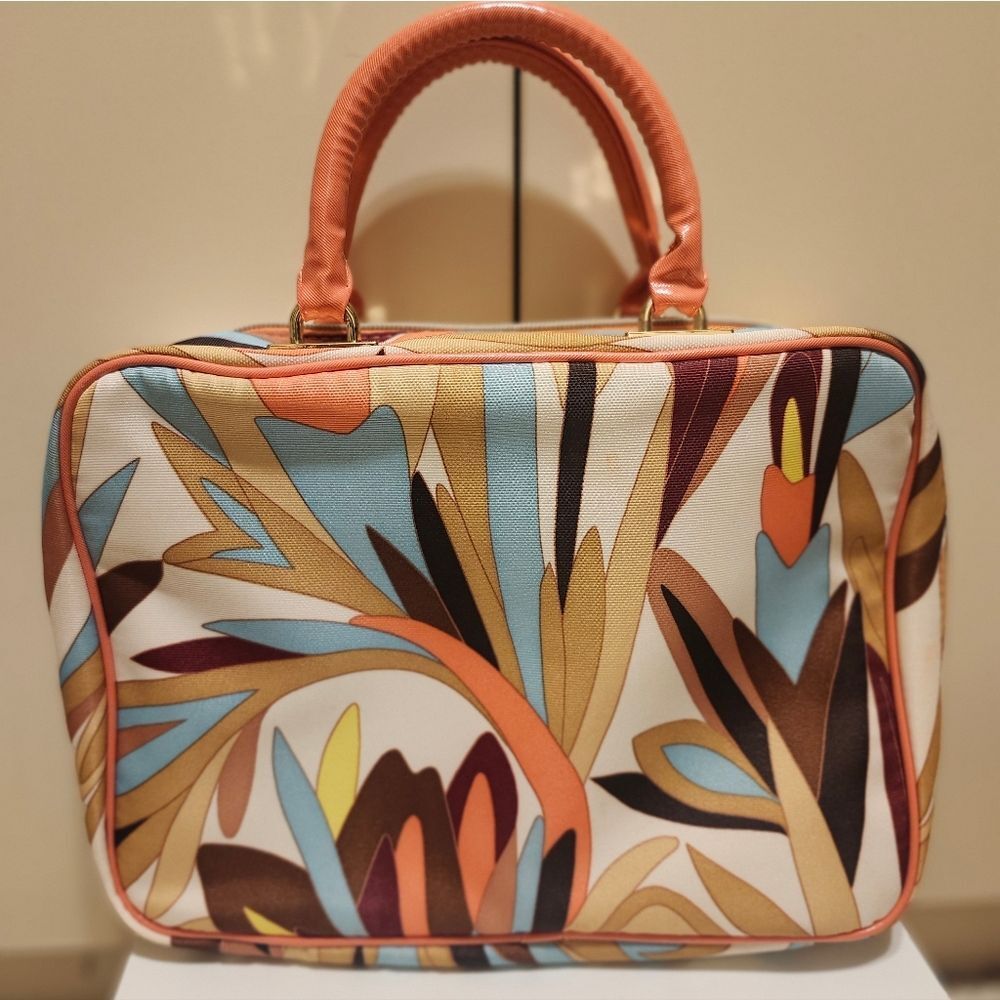 NEW Missoni x Target “Week Ender” Iconic Chevron Handle Toiletry Travel Bag